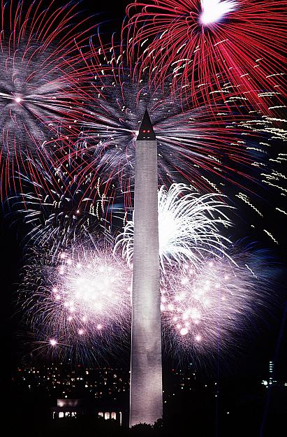 Click to Enlarge

Name: Fourth_of_July_fireworks_behind_the_Washington_Monument,_1986.jpg
Size: 1.2 MB