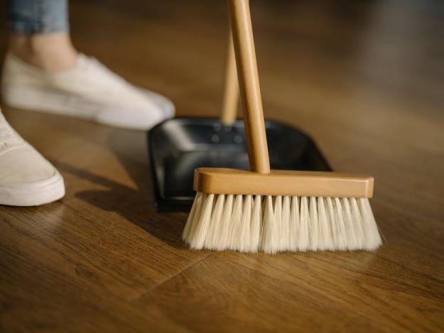Click to Enlarge

Name: sweeping.jpeg
Size: 39 KB